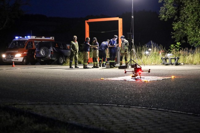 Drohnen mit Wärmebildkamera bei Suchaktion nach abgängiger Person in Andrichsfurt im Einsatz