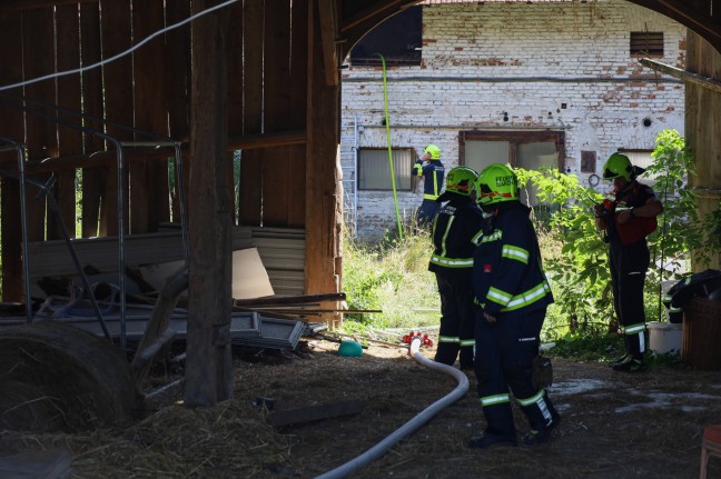 Neuerlich Löscharbeiten auf desolatem Vierkanthof in Marchtrenk