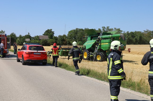 Grerer Brand eines Mhdreschers in Wels-Waidhausen in letzter Minute verhindert