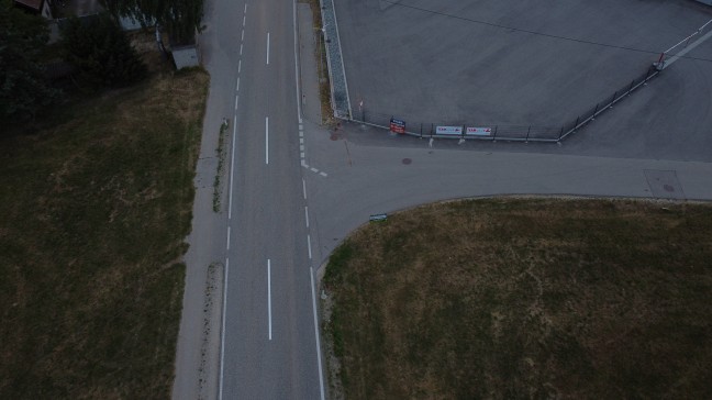 Motorradlenker (60) bei Kollision mit Zaun in Neuhofen im Innkreis tödlich verunglückt