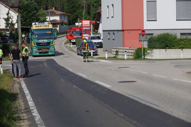 Verkehrsunfall zwischen PKW und Motorroller in Steinerkirchen an der Traun