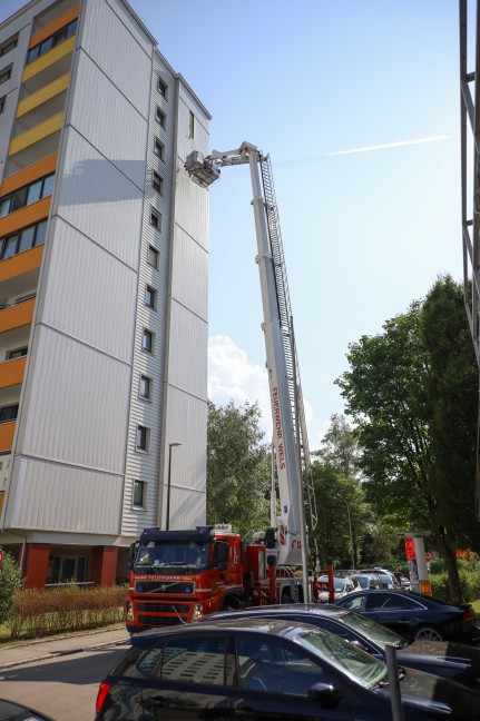 Sicherungsmanahmen nach Sturmschaden an Wohngebude in Wels-Lichtenegg