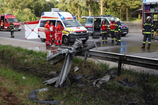 Zwei Schwerverletzte bei Verkehrsunfall auf Westautobahn in Sipbachzell