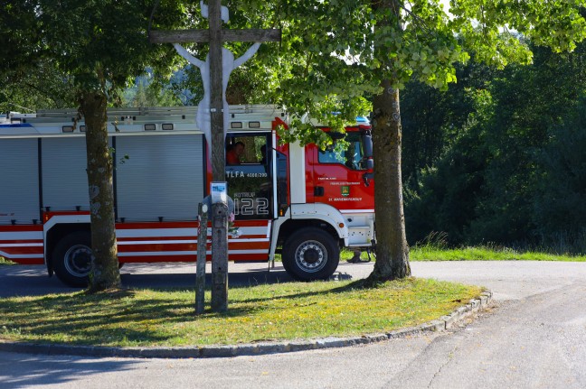 Personenrettung: Kind in einem Waldstck in St. Marienkirchen an der Polsenz abgerutscht