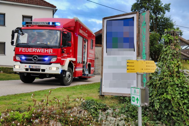 Einsatzkrfte bei mutmalichem Gefahrstoffeinsatz in Grnbach im Einsatz