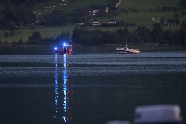 Taucheinsatz: Stand-Up-Paddler (23) im Wolfgangsee bei St. Wolfgang im Salzkammergut untergegangen