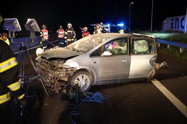 Folgenschwerer Auffahrunfall auf Pyhrnautobahn in Schlierbach fordert vier teils Schwerverletzte