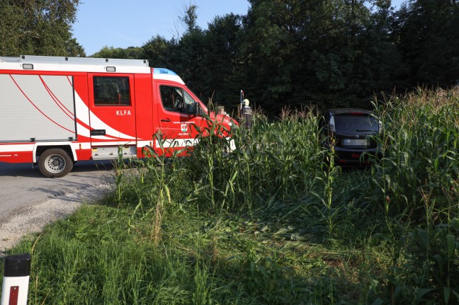 In Maisfeld geschleudert: Kreuzungsunfall zwischen zwei PKW in Pichl bei Wels