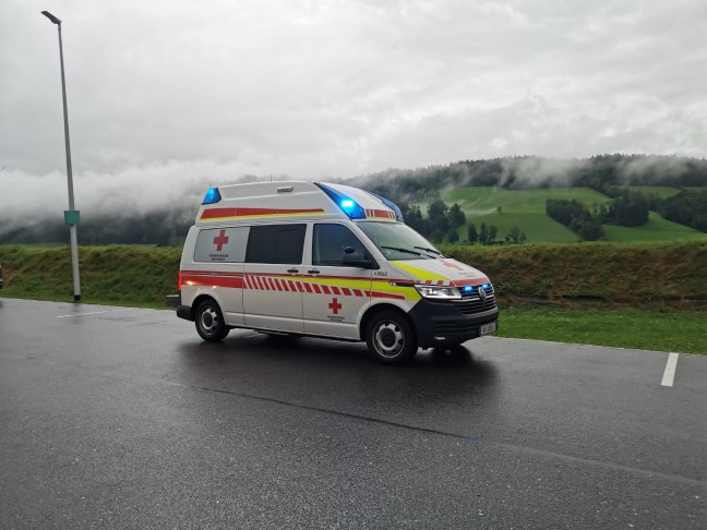 Brand einer Maschine in einem Unternehmen in Spital am Pyhrn führte zu Einsatz der Feuerwehr