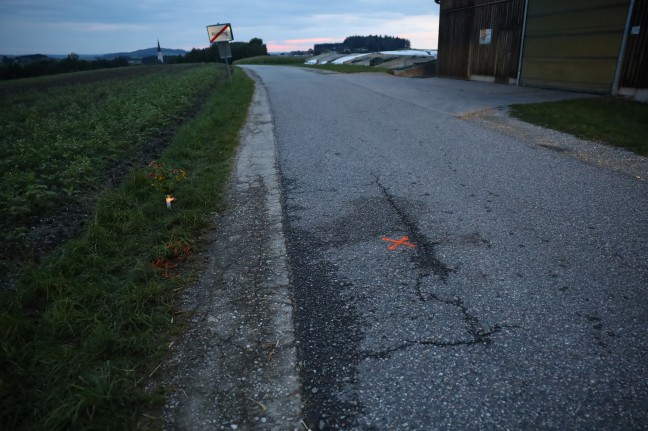 E-Bikerin (73) bei Kollision mit Hoflader in St. Marienkirchen am Hausruck tdlich verletzt