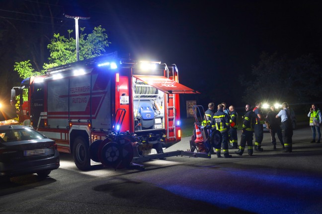 Großaufgebot der Einsatzkräfte bei Suchaktion nach abgängiger Person in Hörsching im Einsatz