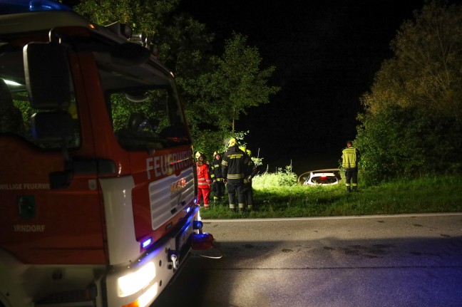 Auto im Schacherteich: Lenker bei Kremsmünster mit PKW in einem Teich gelandet