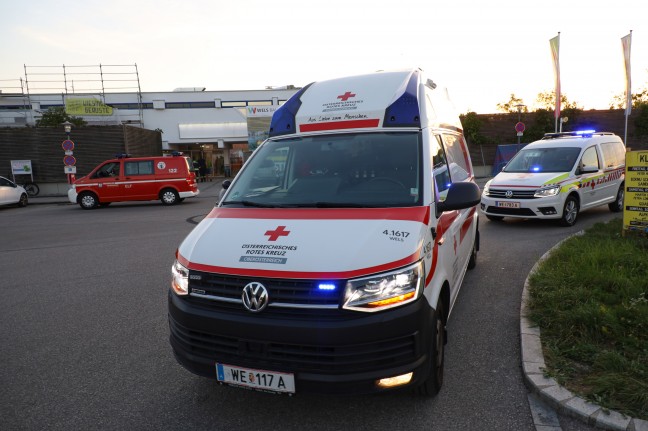 Chlorgasaustritt in Erlebnisbad in Wels-Lichtenegg sorgte fr Einsatz der Feuerwehr