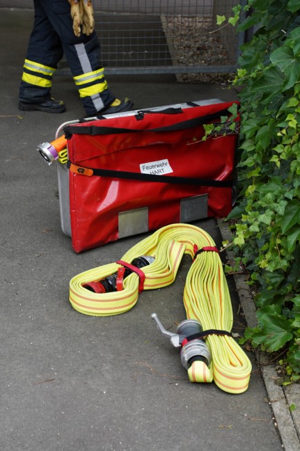 Drei Feuerwehren bei Brand in einem Mehrparteienwohnhaus in Leonding im Einsatz