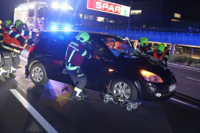 Verkehrsunfall zwischen zwei PKW auf Wiener Strae bei Marchtrenk