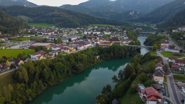 Abgngiger Mann (58) bei groangelegter Suchaktion in Ternberg gestrzt und unterkhlt aufgefunden