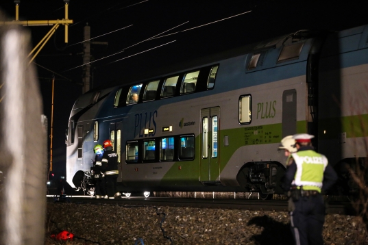 Person auf der Westbahnstrecke im Bahnhofsbereich von Zug erfasst und getötet