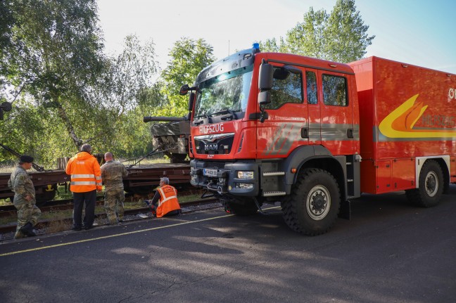 Panzertransportwaggon bei Verschubarbeiten in Wels-Neustadt entgleist