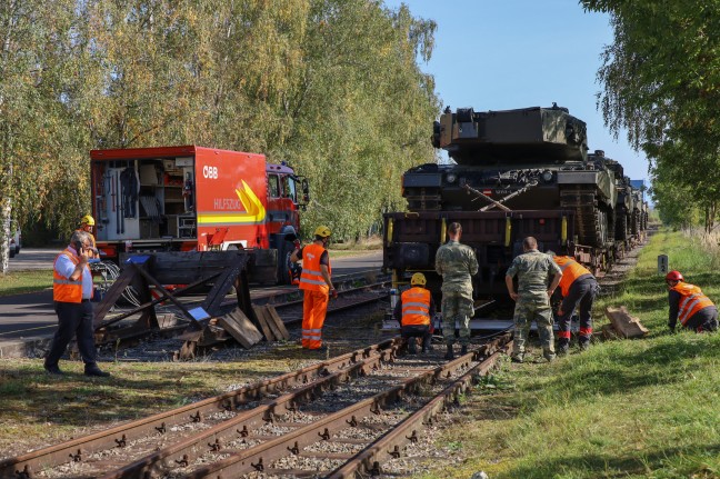 Panzertransportwaggon bei Verschubarbeiten in Wels-Neustadt entgleist