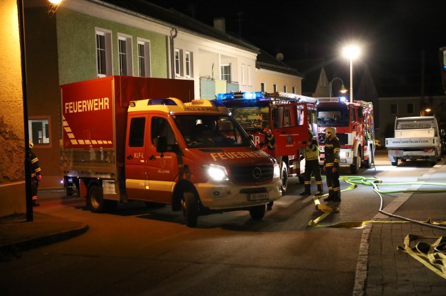 Wohnungsbrand in einem Mehrparteienwohngebude im Ortszentrum von Riedau