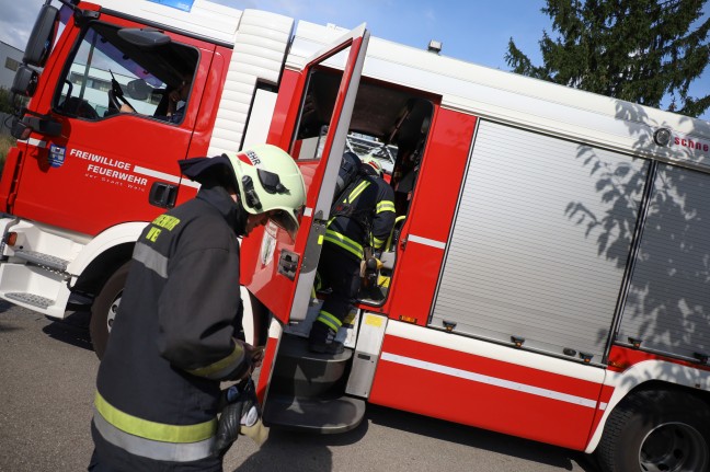 Einsatz der Feuerwehr bei befrchtetem Gasaustritt in einer Tiefgarage in Wels-Lichtenegg