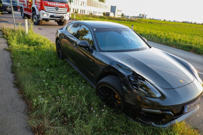 Verkehrsunfall zwischen zwei PKW in Pasching fordert einen Leichtverletzten