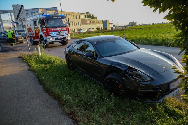 Verkehrsunfall zwischen zwei PKW in Pasching fordert einen Leichtverletzten