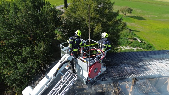 Groeinsatz bei Vollbrand eines landwirtschaftlichen Objektes in Vorderweienbach