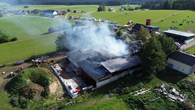 Groeinsatz bei Vollbrand eines landwirtschaftlichen Objektes in Vorderweienbach