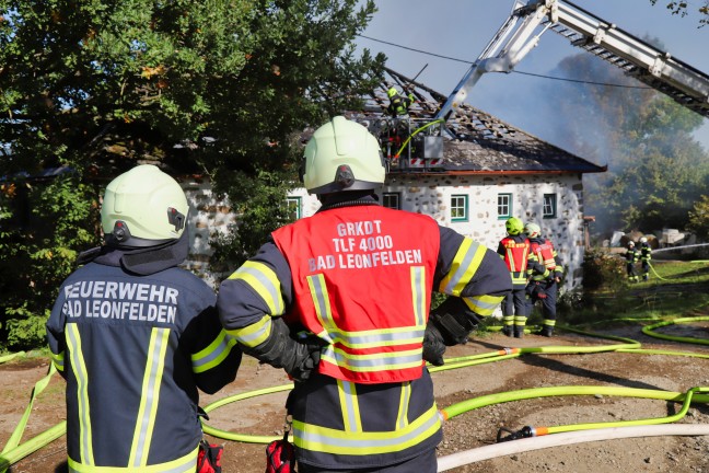 Groeinsatz bei Vollbrand eines landwirtschaftlichen Objektes in Vorderweienbach