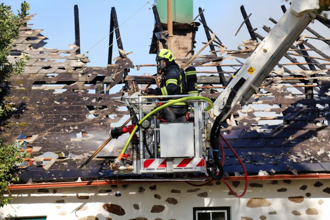 Groeinsatz bei Vollbrand eines landwirtschaftlichen Objektes in Vorderweienbach