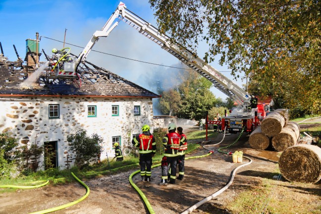 Groeinsatz bei Vollbrand eines landwirtschaftlichen Objektes in Vorderweienbach