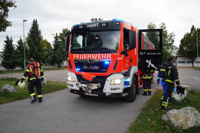 Chlorgasaustritt in einem Hallenbad in Leonding fhrte zu Einsatz zweier Feuerwehren