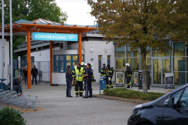 Chlorgasaustritt in einem Hallenbad in Leonding fhrte zu Einsatz zweier Feuerwehren