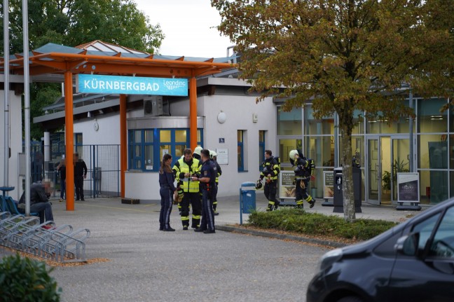 Chlorgasaustritt in einem Hallenbad in Leonding fhrte zu Einsatz zweier Feuerwehren