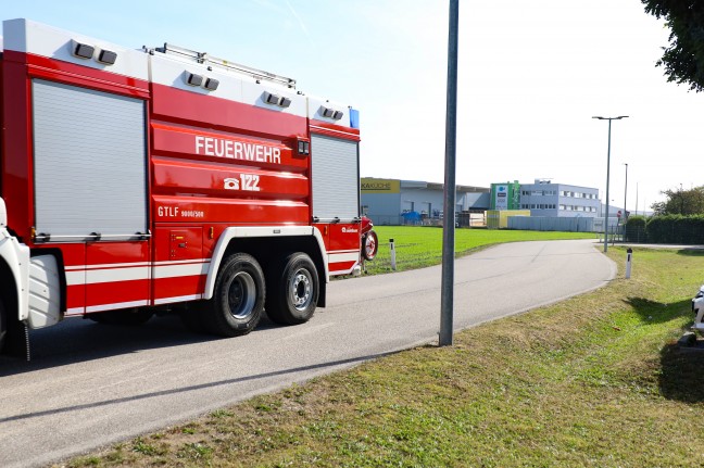 Einsatz zweier Feuerwehren bei Unternehmen in Traun