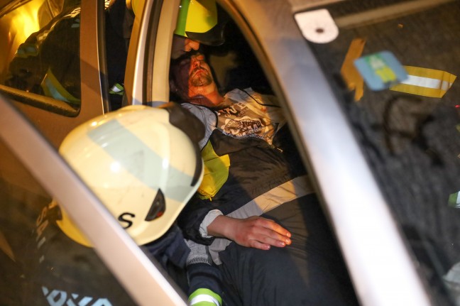 Steinhaus: Herausforderndes Szenario bei groangelegter Einsatzbung im Tunnel Steinhaus-Taxlberg