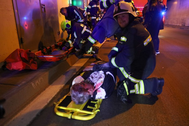 Steinhaus: Herausforderndes Szenario bei groangelegter Einsatzbung im Tunnel Steinhaus-Taxlberg