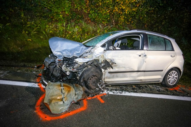 Schwerer Crash auf Braunauer Strae bei Helpfau-Uttendorf fordert vier teils Schwerverletzte