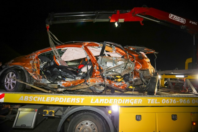 Schwerer Crash auf Braunauer Strae bei Helpfau-Uttendorf fordert vier teils Schwerverletzte