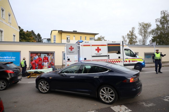 Schwerer Verkehrsunfall zwischen Motorrad und PKW in Wels-Innenstadt