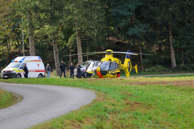 Messerattacke: Frau in Regau offenbar von Mann mit Messer angegriffen und schwer verletzt