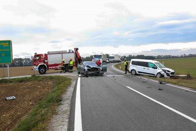 Schwerer Kreuzungscrash an Gemeindegrenze zwischen Holzhausen und Marchtrenk