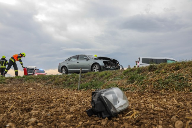 Schwerer Kreuzungscrash an Gemeindegrenze zwischen Holzhausen und Marchtrenk