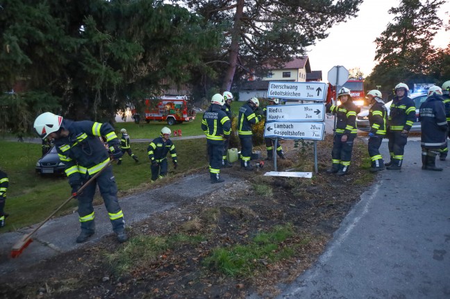 Schwere Kreuzungskollision in Geboltskirchen fordert fnf Verletzte