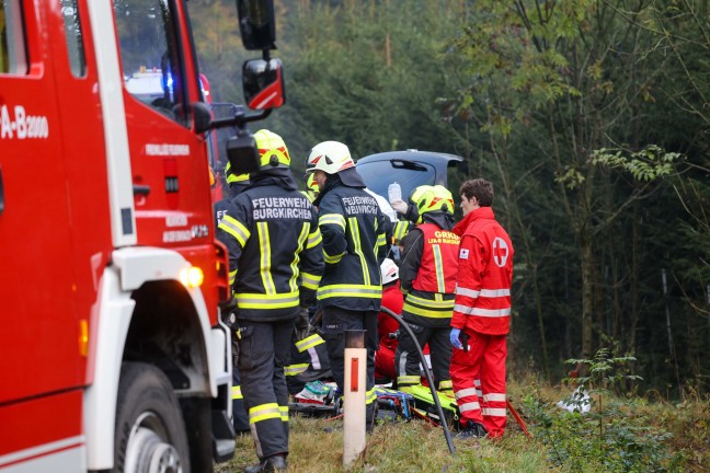 Frontalcrash auf Lamprechtshausener Strae bei Burgkirchen fordert zwei Schwerverletzte