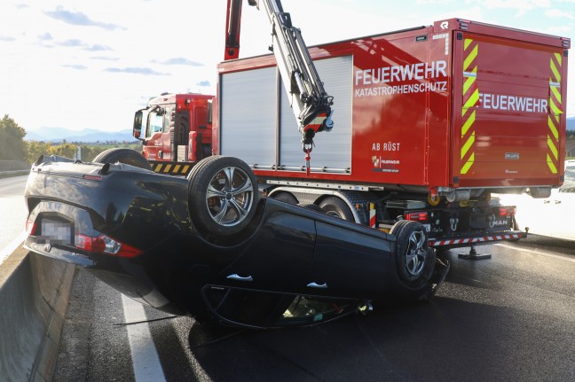 Autoberschlag auf Pyhrnautobahn bei Ried im Traunkreis fordert zwei Verletzte