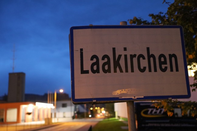 Messerattacke: Frau (60) in einer Wohnung in Laakirchen von Ehemann (66) mit Messer niedergestochen