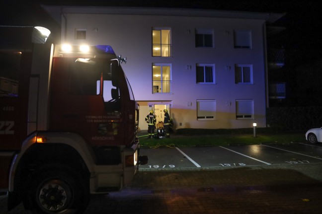 Drei Feuerwehren bei Kchenbrand in einem Mehrparteienwohnhaus in Hrsching im Einsatz