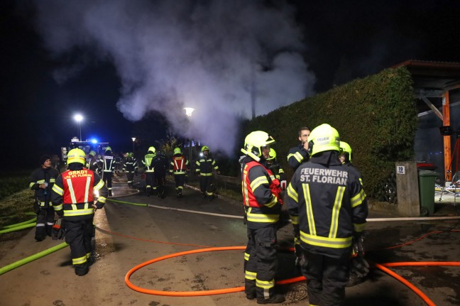 Drei Feuerwehren bei Carport- beziehungsweise Gartenhttenbrand in St. Florian im Einsatz